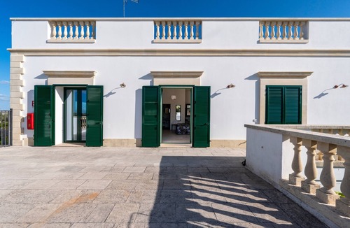 Calimera Apartment | Room 'San Biagio - Superior 102' with Shared Pool, Wi-Fi and Air Conditioning