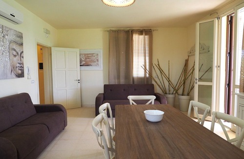 Ugento House | Room 'Villa Casciani - Levante' with Shared Pool, Wi-Fi and Air Conditioning