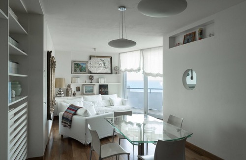 Municipio 3 Apartment | Stella di Mare by Wonderful Italy