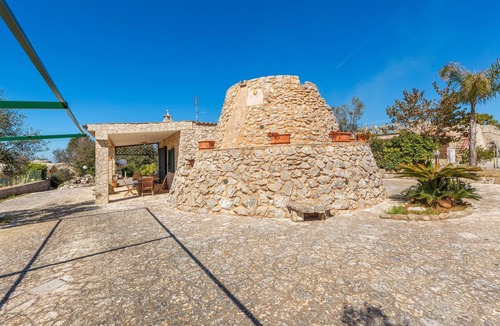 Torre Vado House | Stone Hill House by BarbarHouse