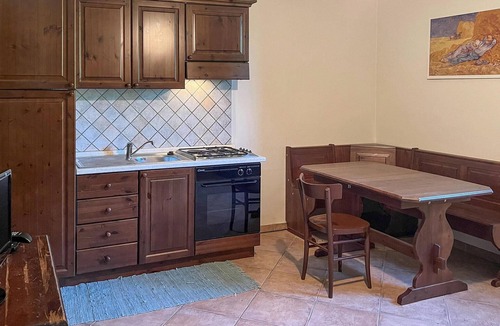 Castelli House | Stunning home in Castelli di Teramo with WiFi
