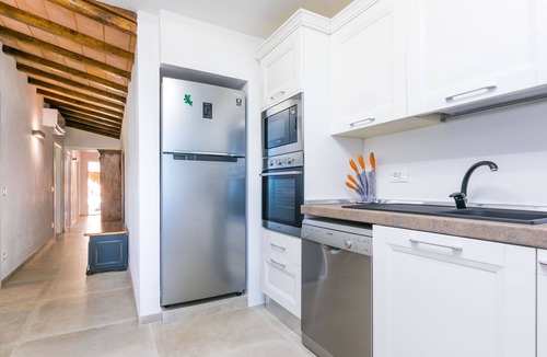 Monte Argentario House | Stunning private villa for 6 people with A/C, hot tub, WIFI, TV, patio and pets allowed