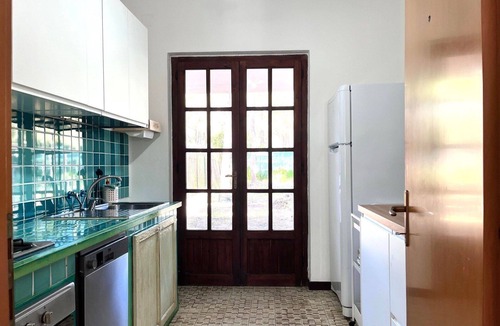 Notteri Villa | Stunning private villa for 7 people with A/C, WIFI, TV, patio, pets allowed and panoramic view