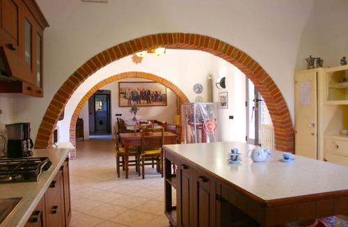 Lucignano Villa | Stunning private villa with private pool, WIFI, TV and balcony, close to Montepulciano