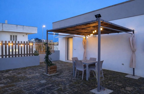 Castromediano Apartment | Suite con Terrazzo, Parcheggio Gratuito – Lecce