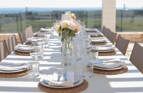 Monopoli Villa | TD Tenuta Donna Madia Sea View Pool Over Vineyard