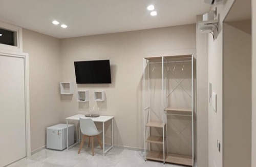 Fisciano Apartment | Terraforte Luxury Suite Ninetta Apartment with Wi-Fi and Air Conditioning