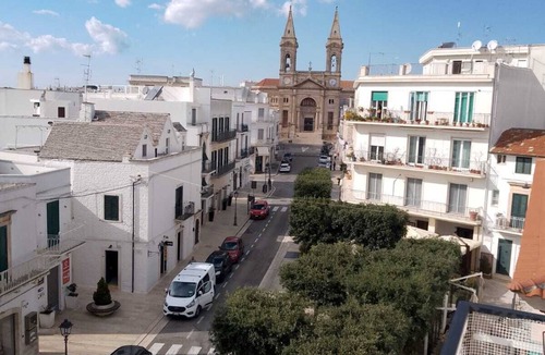 Alberobello Apartment | The House of the Course Holiday House in Alberobello