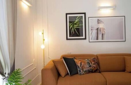 Montecalvario Apartment | The Marble House Luxury Apartment in Naples