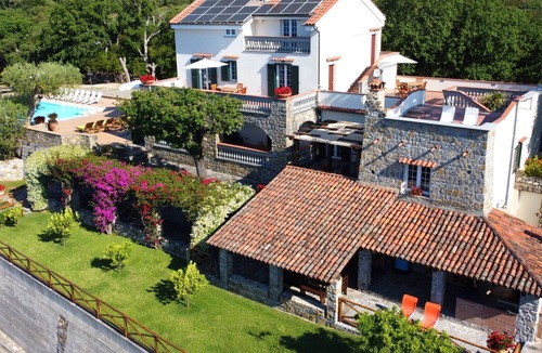 Villammare House | Traumvilla mit Panoramapool by Interhome