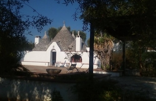 Ceglie Messapica Cottage | Trullo and Studio with Private Pool.