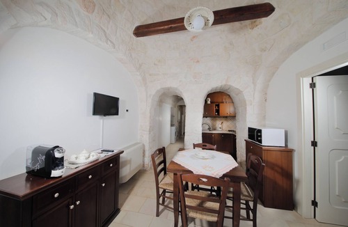 Locorotondo House | Trullo Carrubo - A few kilometers from Locorotondo