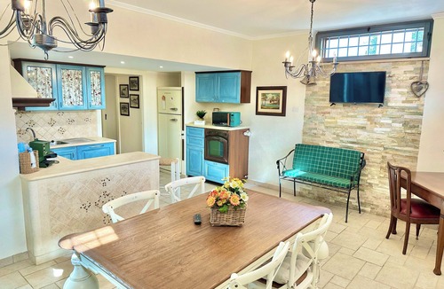 Alberobello Villa | Trullo Carrubo