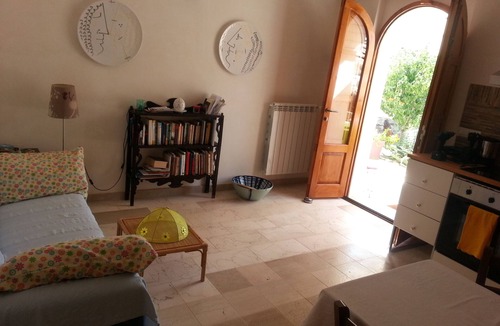 Ceglie Messapica Cottage | TRULLO in an evergreen olive grove in Salento, Apulia.