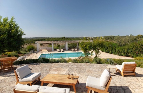 Ceglie Messapica Villa | Trullo l'oasi, Peacefull Pool Trullo in Apulia, wide outdoor spaces, bbq,parking