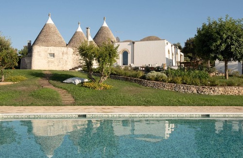 Ceglie Messapica Villa | Trullo l'oasi, Peacefull Pool Trullo in Apulia, wide outdoor spaces, bbq,parking