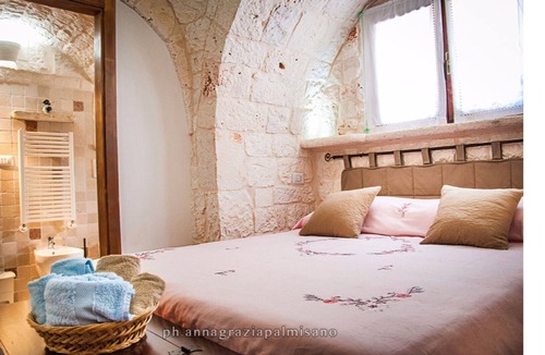 Martina Franca House | Trullo "Walnut Hill" with pool and large garden
