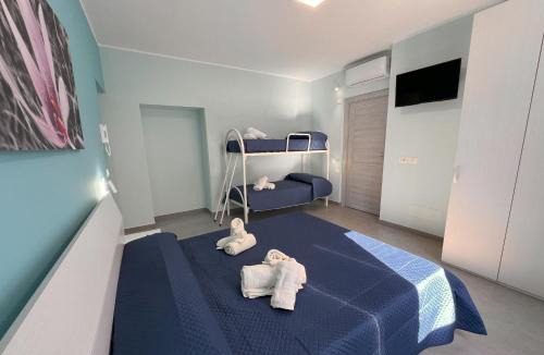 Paola Apartment | Twin Blue - Fuscaldoapartment