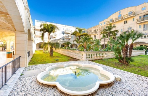 Il Monte Apartment | Two Bedroom Townhouse