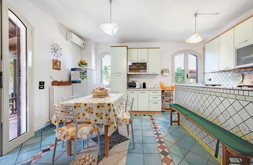 Santa Cesarea Terme Villa | Typical Salento Villa on the Coast with Jacuzzi
