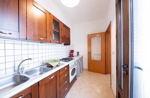 Gagliano del Capo Apartment | Ulivo Apartment with Private Terrace, Balcony and Wi-Fi