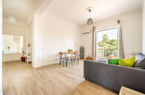 Corso dei Mille - Sant'Erasmo Apartment | Un Balcone sull'Orto Botanico by Wonderful Italy