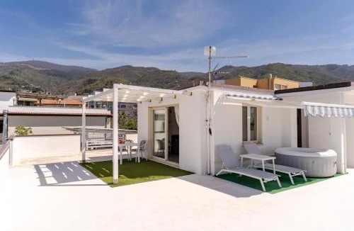 Paola Apartment | Una Terrazza sul Mare The Lighthouse