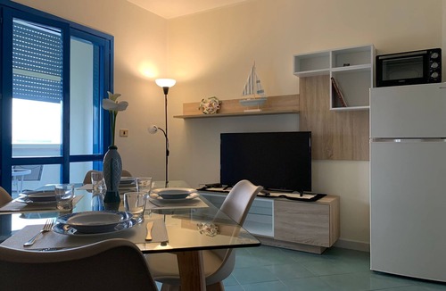 Castro Marina Apartment | Vacation home Elissa: tranquility and comfort within walking distance of the sea.