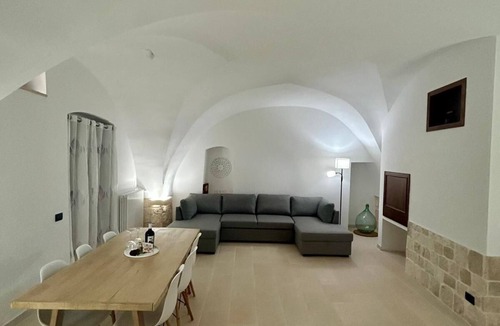 Alberobello House | Vacation home in historic building "L'Antico Forno" - Trullo