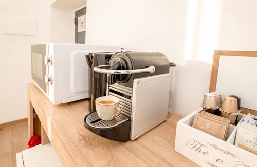 Old Town Apartment | Vecchia Bari Basilica San Nicola | Cozy Studio in Old Bari