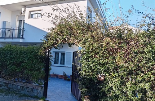 Paestum Villa | Villa close to the sea with terrace and free parking