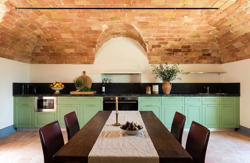 Santo Stefano di Sessanio Villa | Villa in Santo Stefano Di Sessanio with 6 bedrooms sleeps 14
