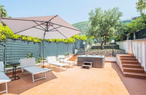Magazzeno Apartment | Villa Al Borgo - Villa with Private Garden