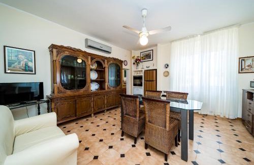 Lido Marini Villa | Villa Anna By Vivimy