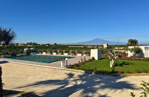Melilli House | Villa Aurelia | Private Pool, 10 Guests, Near the Sea