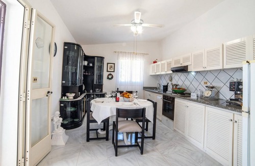 Maruggio House | Villa Calò 2 with Garden, 200 meters from Sea, Maruggio, Italy