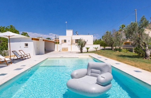 Torre Suda Villa | Villa Calura - 3 bedrooms, pool, wifi