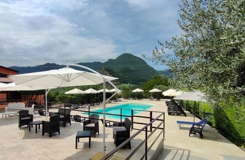 Morano Calabro Apartment | Villa 'Camera Mimosa' with Mountain View, Shared Pool and Wi-Fi