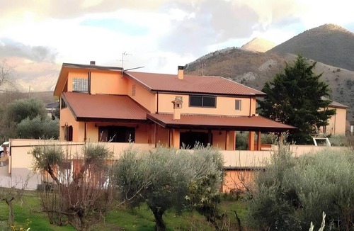 Morano Calabro Apartment | Villa 'Camera Mughetto' with Mountain View, Shared Pool and Shared Garden