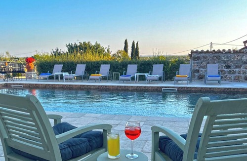 Terlizzi Villa | Villa Cappelli, Enjoy an amazing stay in a beautifully restored villa on historic Via Appia.