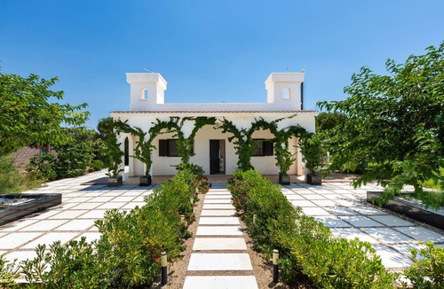 Specchiarica House | Villa Daversa by BarbarHouse