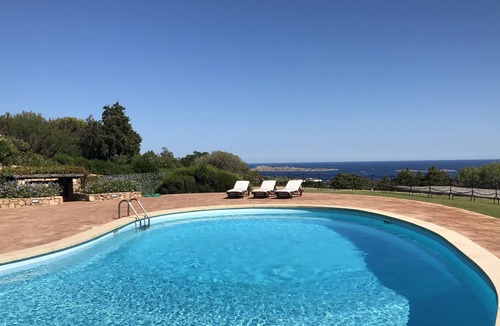 Abbiadori Villa | Villa Donatella, in complex, Pevero Golf, garden, BBQ, commonal pool, WIFI, AC