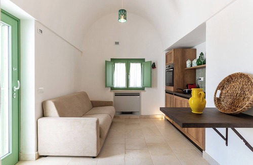 Locorotondo Villa | Villa in Locorotondo with 5 bedrooms sleeps 10