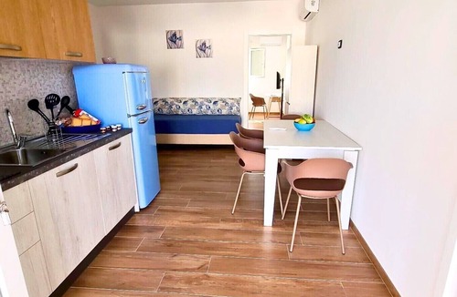 Taranto Villa | Villa Iris No.3 with Sea View, Wi-Fi and Air Conditioning 'Residence Pietrantonio'