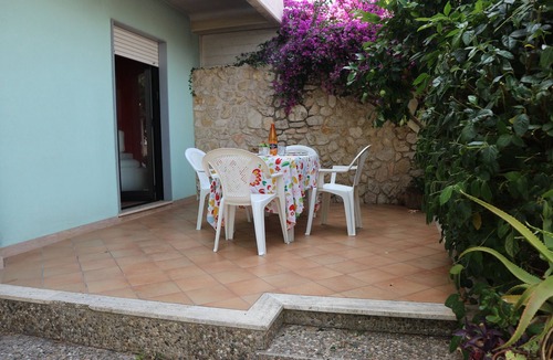 Taranto Villa | Villa just steps from the sea. Mediterranean space and relaxation.