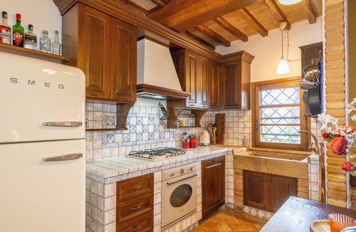 Chianni Villa | Villa 'Karla' with Private Pool, Wi-Fi and Air Conditioning
