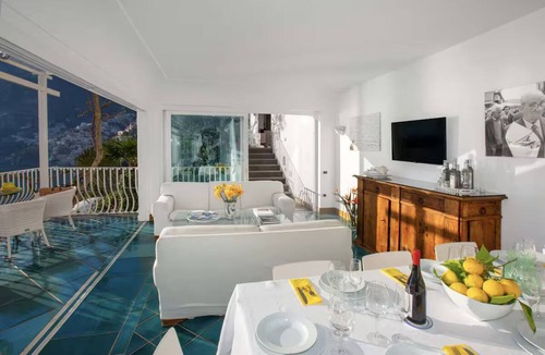 Laurito House | Villa Le Sirene by Fantasia Villas