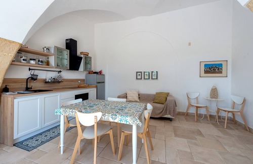 Arnesano Villa | Villa 'Minioti Double Apartament' with Shared Terrace, Wi-Fi and Air Conditioning