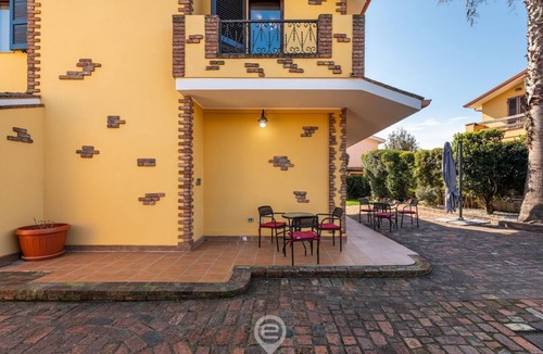 Iglesias Historic Centre House | Villa Monica - Suite Tramontana
