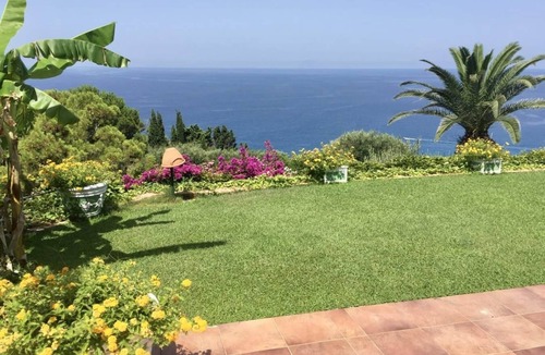 Ricadi Villa | Villa Stromboli, an exclusive villa with a pool for 10 people
